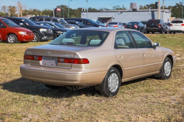 used 1998 Toyota Camry car, priced at $5,900