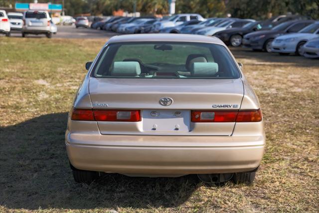 used 1998 Toyota Camry car, priced at $5,900