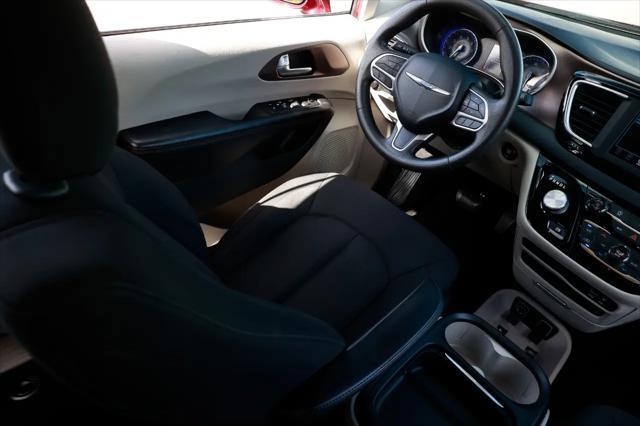 used 2018 Chrysler Pacifica car, priced at $9,500