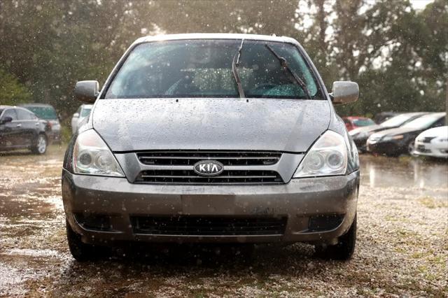 used 2010 Kia Sedona car, priced at $2,900