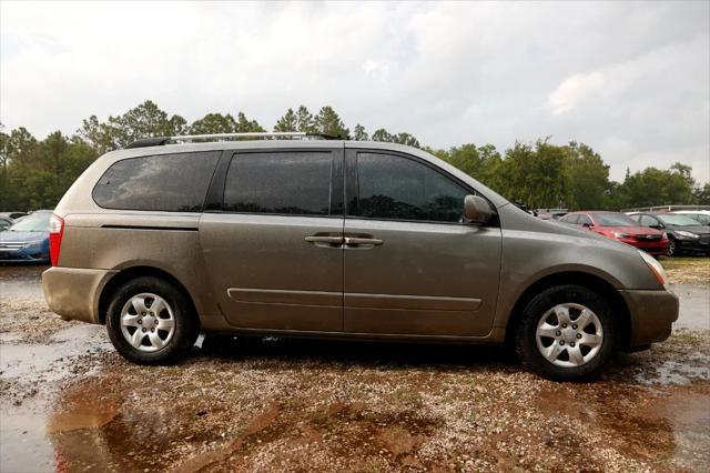 used 2010 Kia Sedona car, priced at $2,900