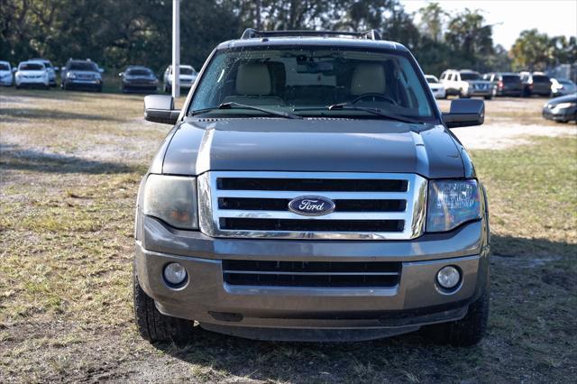 used 2013 Ford Expedition car, priced at $5,900