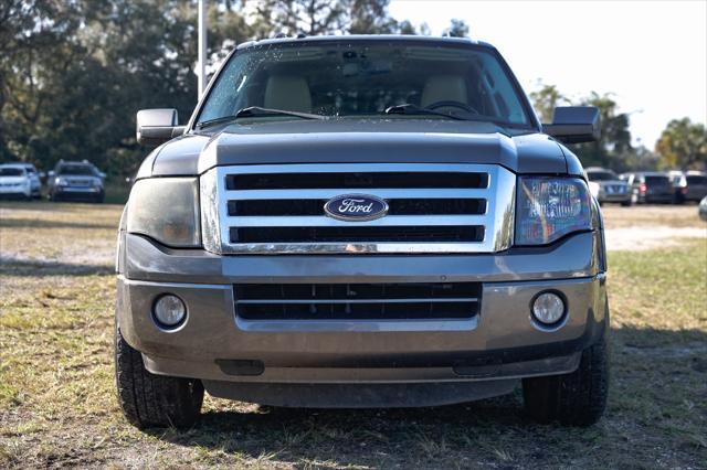 used 2013 Ford Expedition car, priced at $5,900