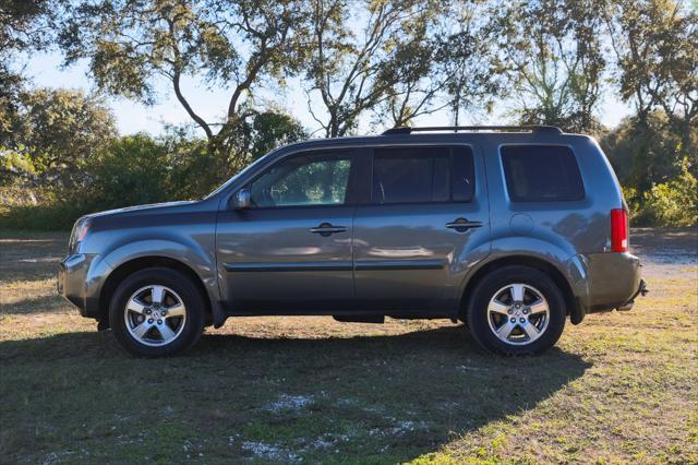 used 2009 Honda Pilot car, priced at $5,900