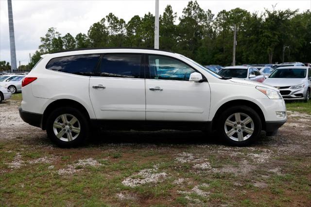 used 2011 Chevrolet Traverse car, priced at $4,500