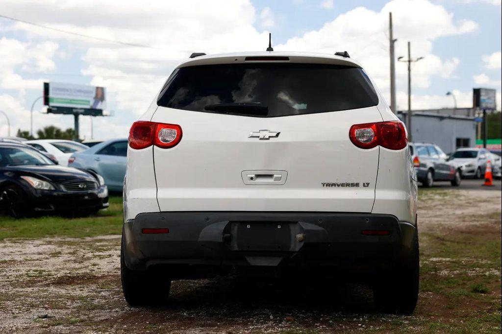 used 2011 Chevrolet Traverse car, priced at $2,700