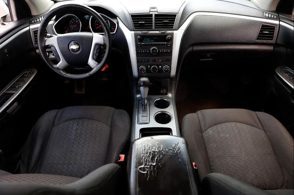 used 2011 Chevrolet Traverse car, priced at $2,700