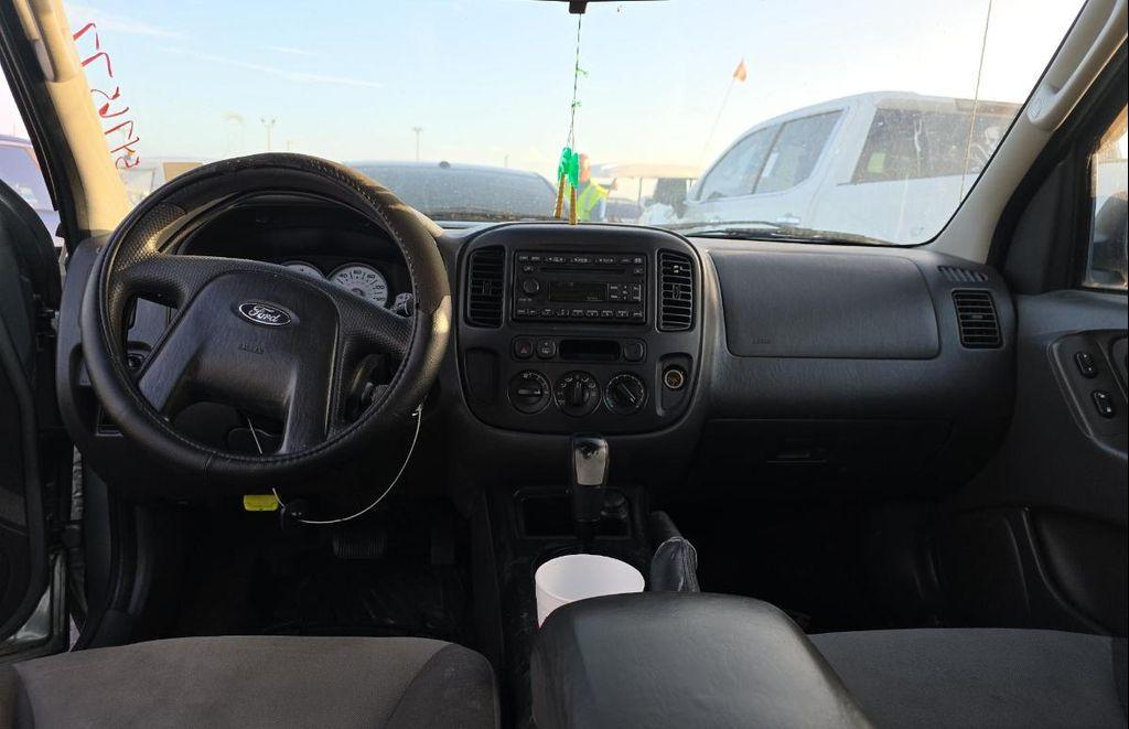 used 2007 Ford Escape car, priced at $2,500