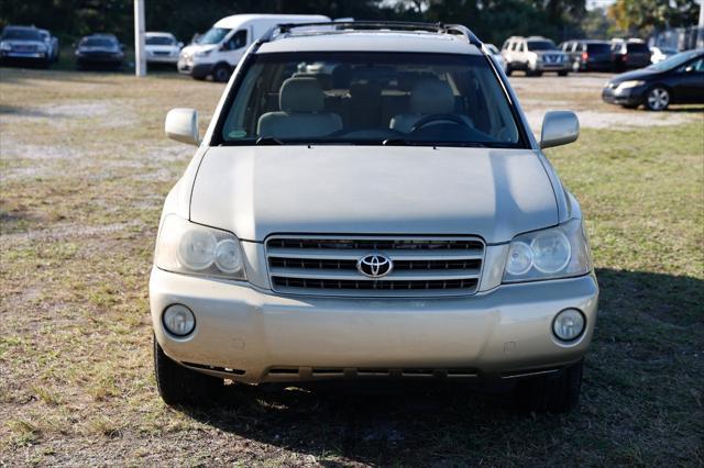 used 2003 Toyota Highlander car, priced at $4,900