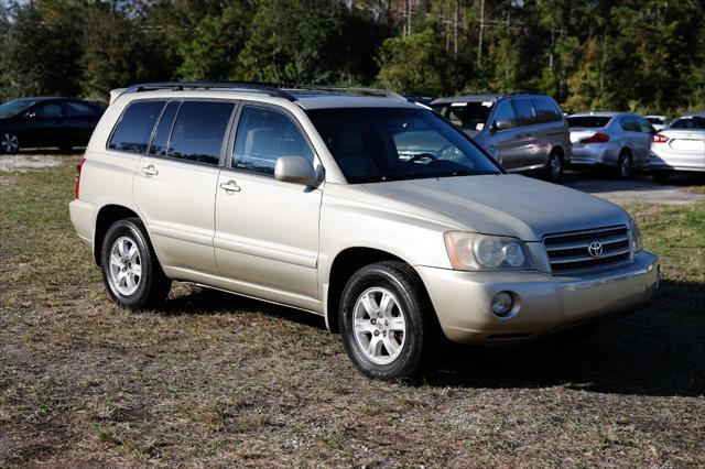 used 2003 Toyota Highlander car, priced at $4,900