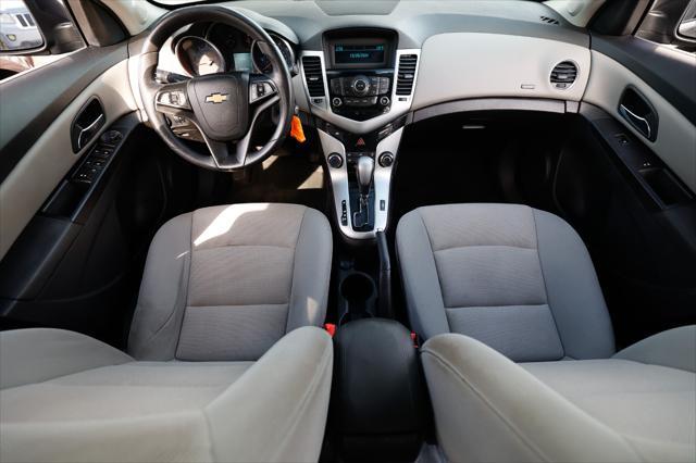 used 2015 Chevrolet Cruze car, priced at $5,900