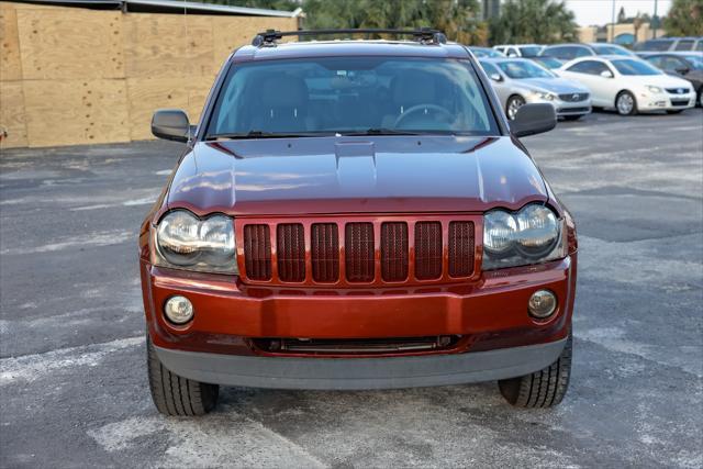 used 2007 Jeep Grand Cherokee car, priced at $3,900