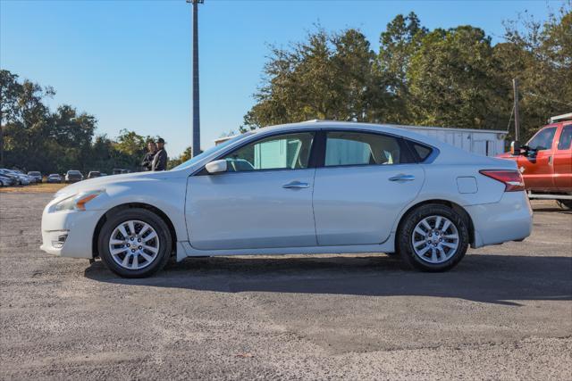 used 2013 Nissan Altima car, priced at $4,900