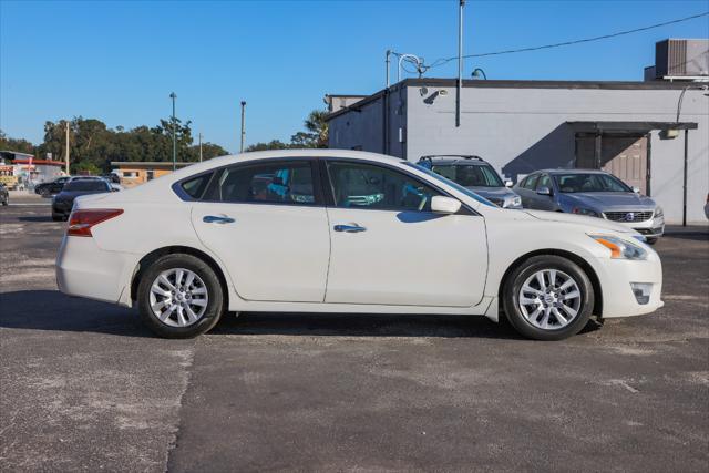 used 2013 Nissan Altima car, priced at $4,900