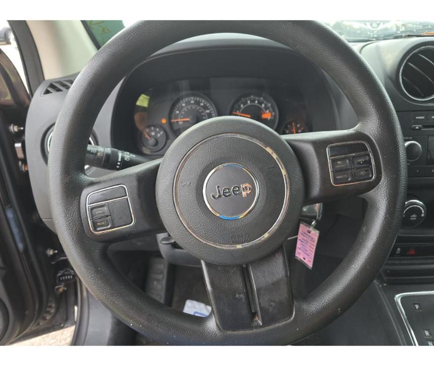 used 2015 Jeep Compass car, priced at $5,900