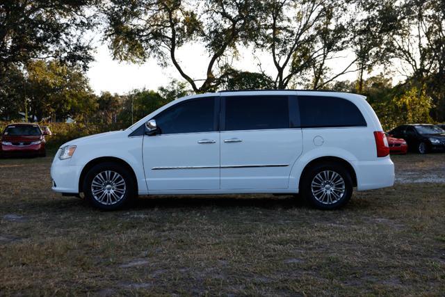 used 2014 Chrysler Town & Country car, priced at $6,500