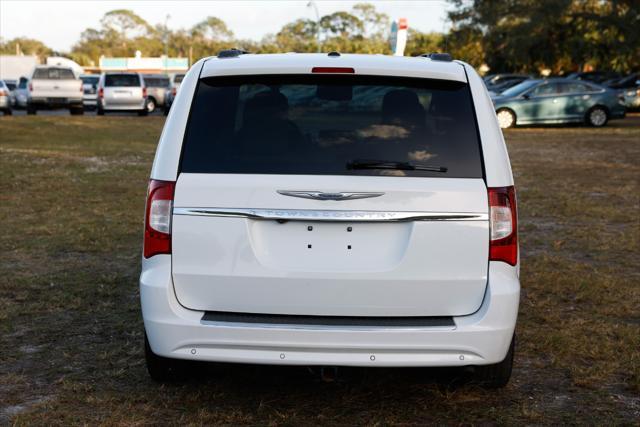 used 2014 Chrysler Town & Country car, priced at $6,500