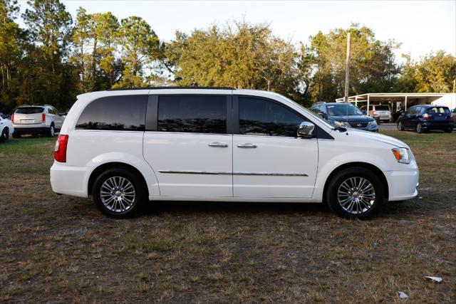 used 2014 Chrysler Town & Country car, priced at $6,500