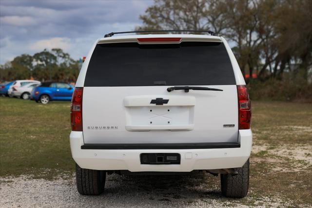 used 2009 Chevrolet Suburban car, priced at $8,900