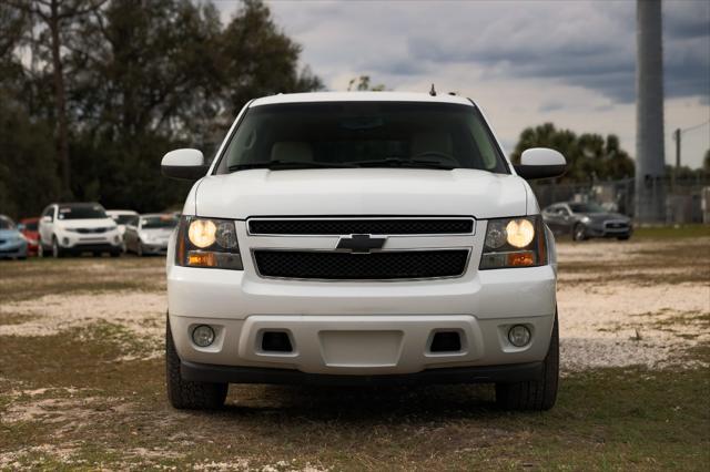 used 2009 Chevrolet Suburban car, priced at $8,900