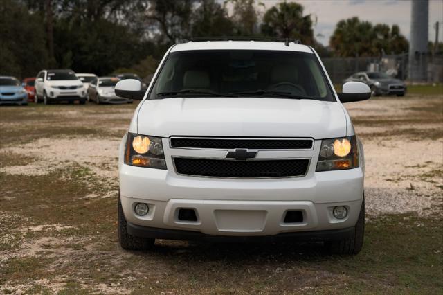 used 2009 Chevrolet Suburban car, priced at $8,900