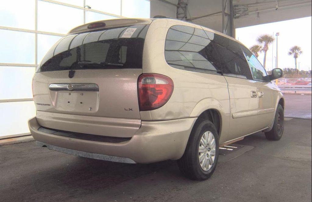 used 2006 Chrysler Town & Country car, priced at $1,900