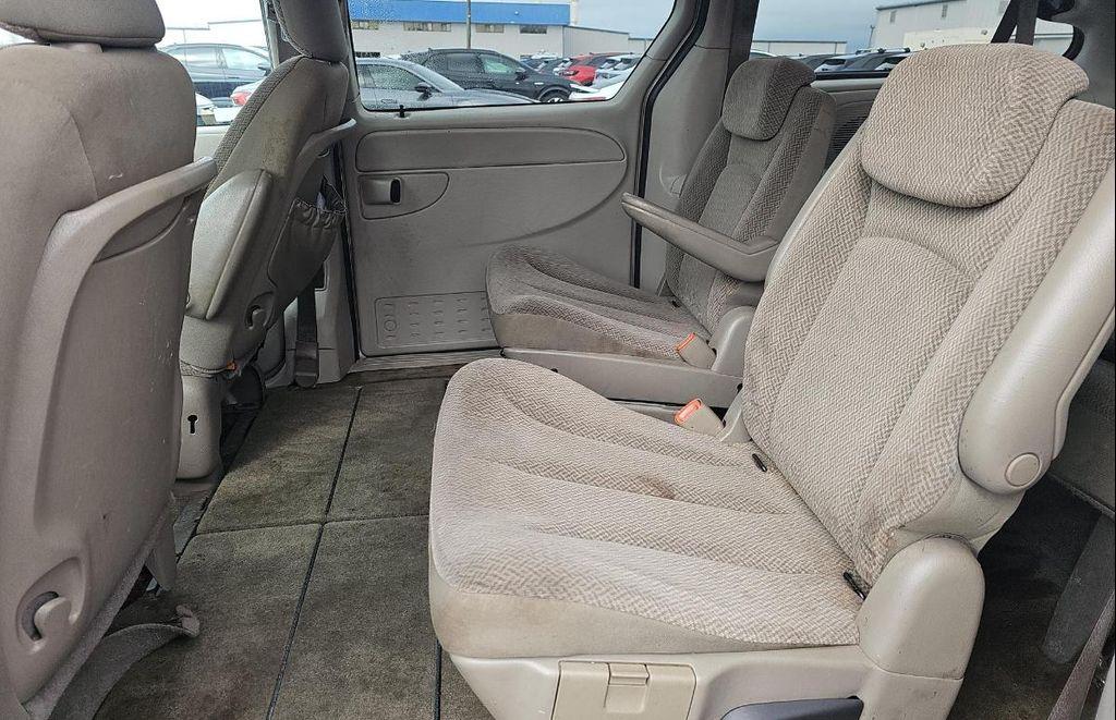 used 2006 Chrysler Town & Country car, priced at $1,900