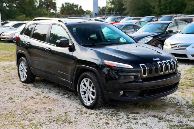 used 2015 Jeep Cherokee car, priced at $6,900
