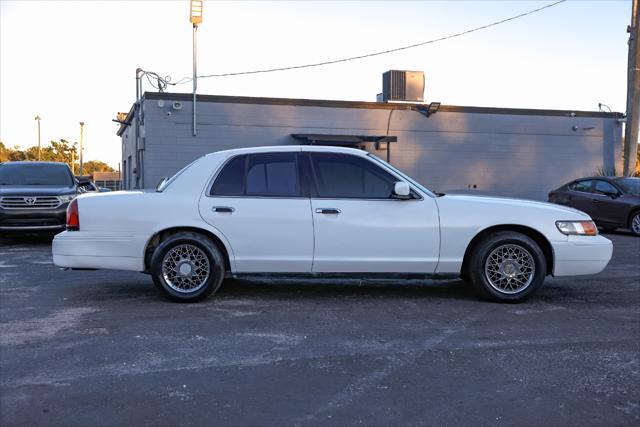 used 2000 Mercury Grand Marquis car, priced at $3,900