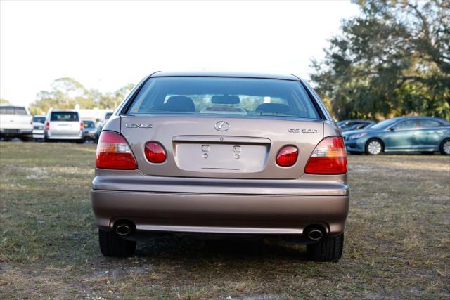 used 2000 Lexus GS 300 car, priced at $2,900