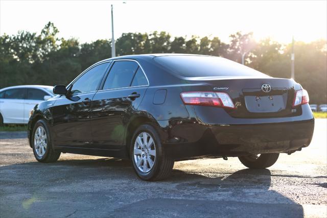 used 2007 Toyota Camry Hybrid car, priced at $3,500