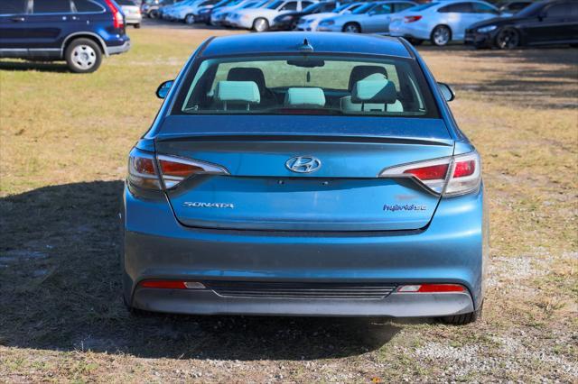 used 2016 Hyundai Sonata Hybrid car, priced at $5,900