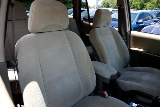 used 2005 Hyundai Santa Fe car, priced at $3,900