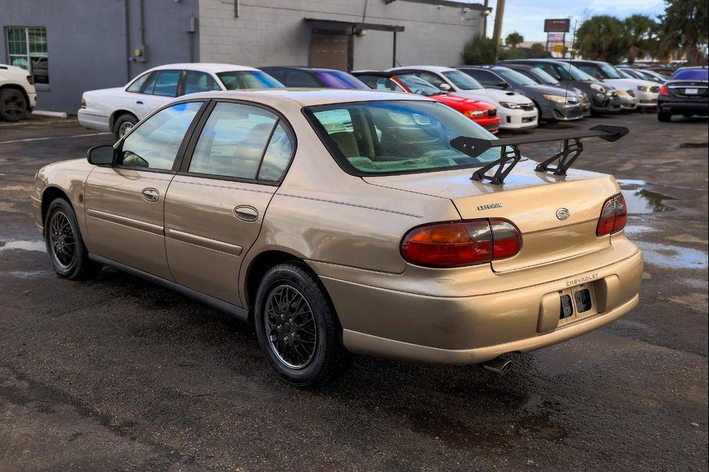 used 2005 Chevrolet Classic car, priced at $2,900