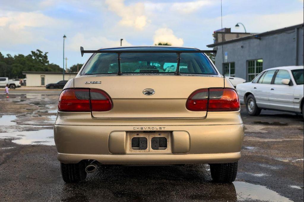 used 2005 Chevrolet Classic car, priced at $2,900