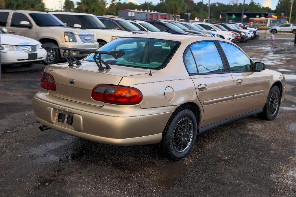 used 2005 Chevrolet Classic car, priced at $2,900