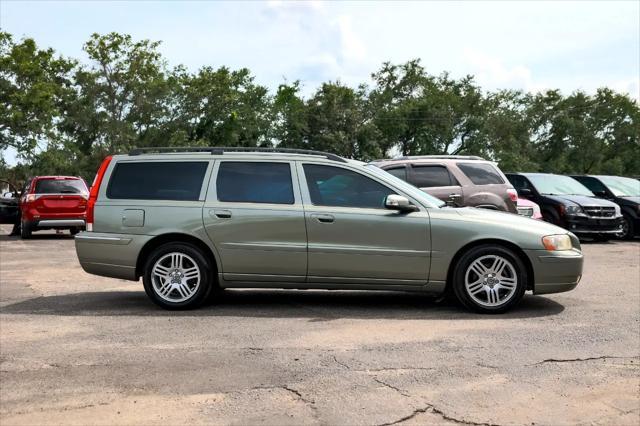 used 2007 Volvo V70 car, priced at $4,900