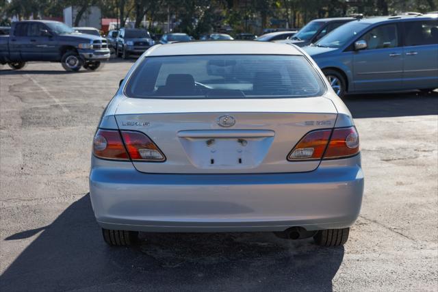 used 2004 Lexus ES 330 car, priced at $8,900