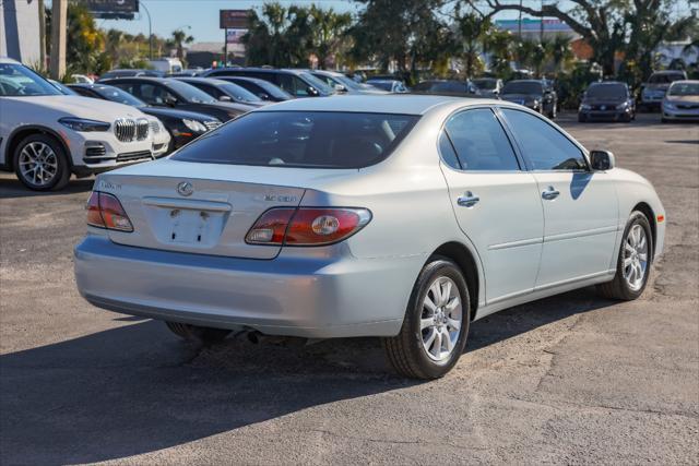 used 2004 Lexus ES 330 car, priced at $8,900