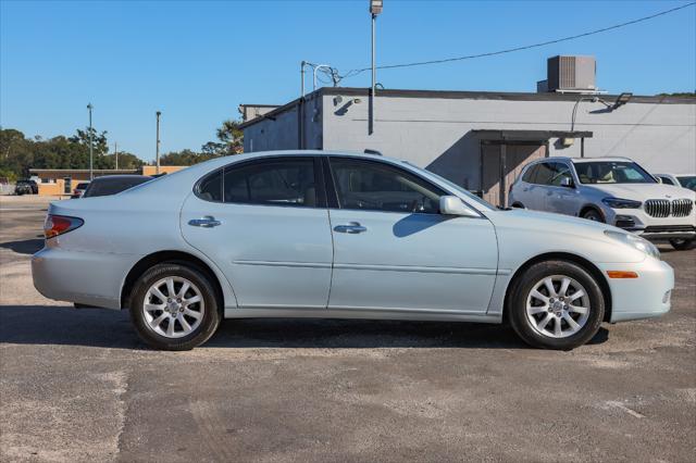 used 2004 Lexus ES 330 car, priced at $8,900