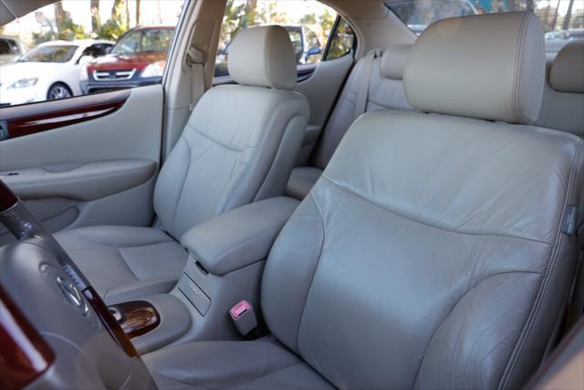 used 2004 Lexus ES 330 car, priced at $8,900