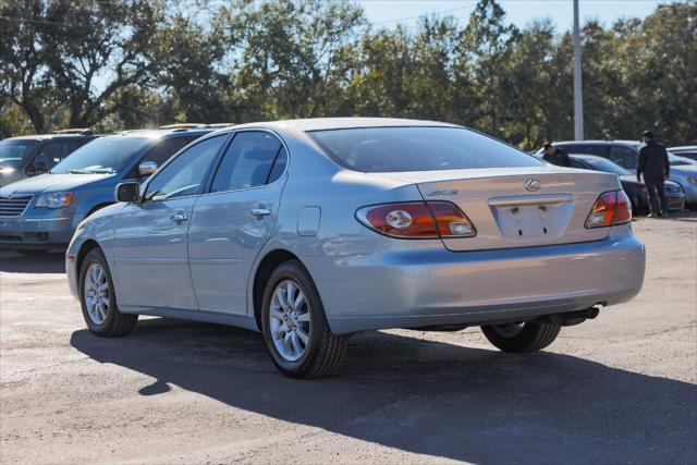 used 2004 Lexus ES 330 car, priced at $8,900