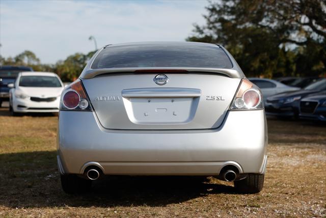 used 2008 Nissan Altima car, priced at $3,500