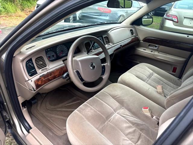 used 2005 Mercury Grand Marquis car, priced at $3,500