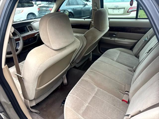used 2005 Mercury Grand Marquis car, priced at $3,500
