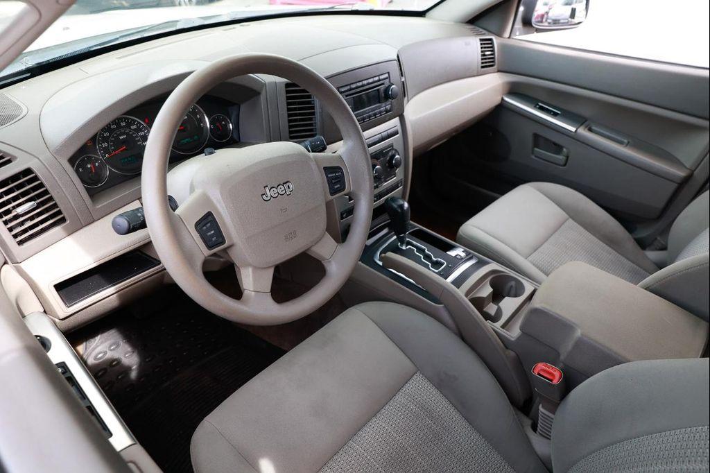 used 2007 Jeep Grand Cherokee car, priced at $4,500