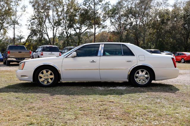 used 2005 Cadillac DeVille car, priced at $1,900