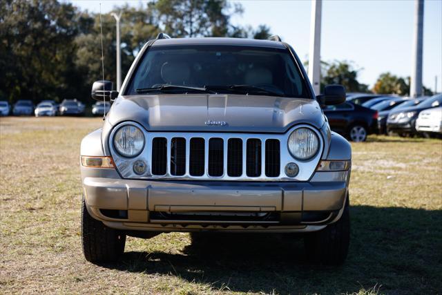 used 2005 Jeep Liberty car, priced at $3,900