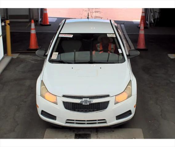 used 2013 Chevrolet Cruze car, priced at $3,200