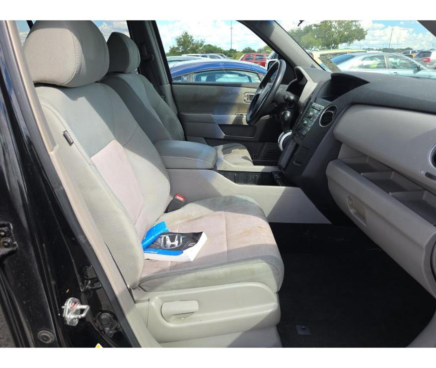 used 2009 Honda Pilot car, priced at $3,900